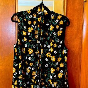 Who What Wear Sleeveless Mid-Length Floral Dress w/ Black background
